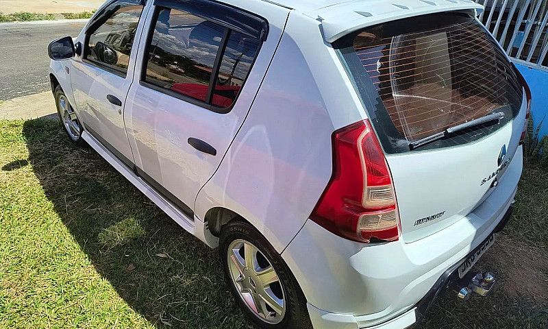 Renault Sandero Expr...