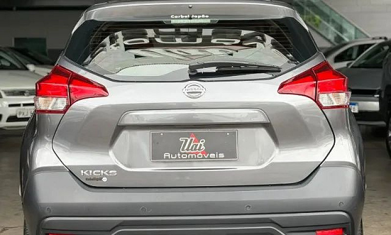 Nissan Kicks Active ...