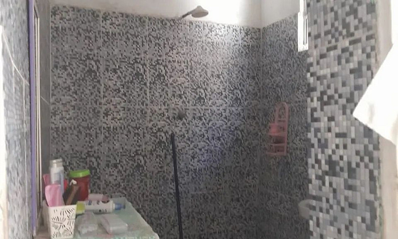 ? Vende-Se Casa De P...