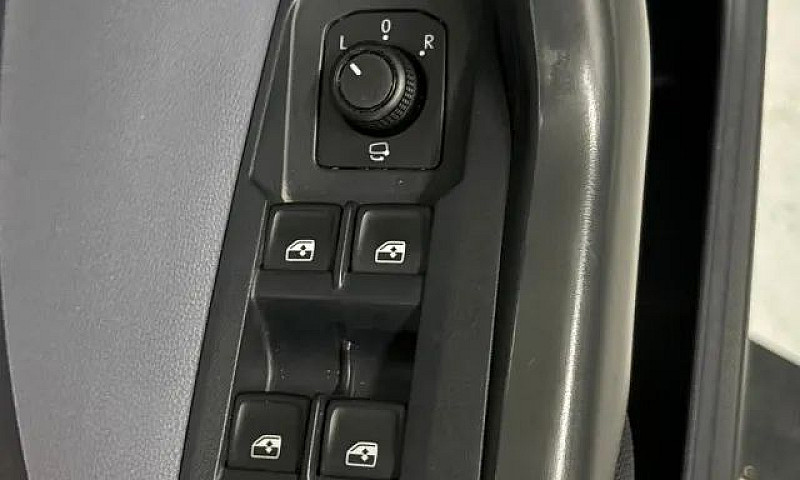 Volkswagen T-Cross 1...
