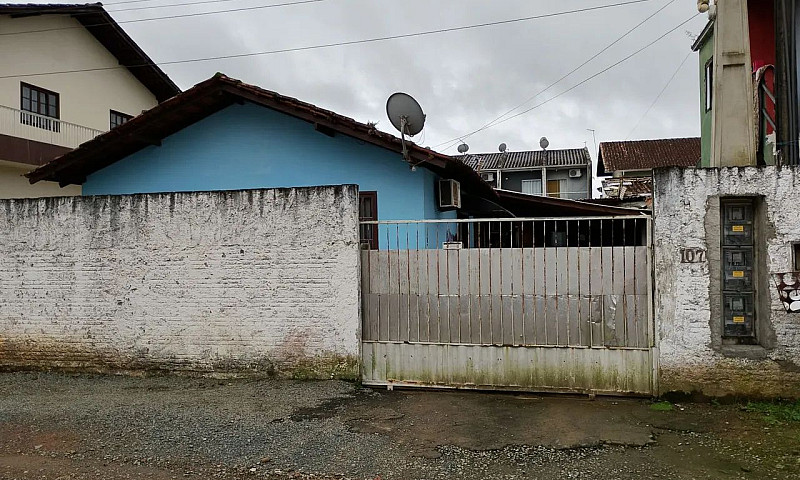 Terreno + Casas ...
