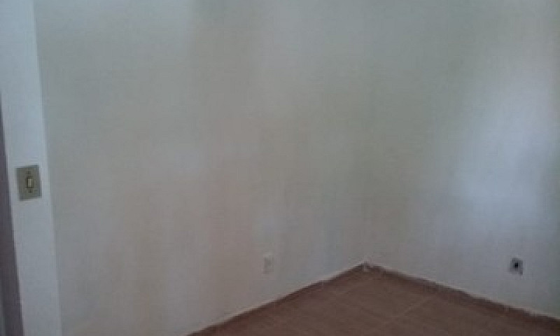 Alugo Em Casa Amarel...