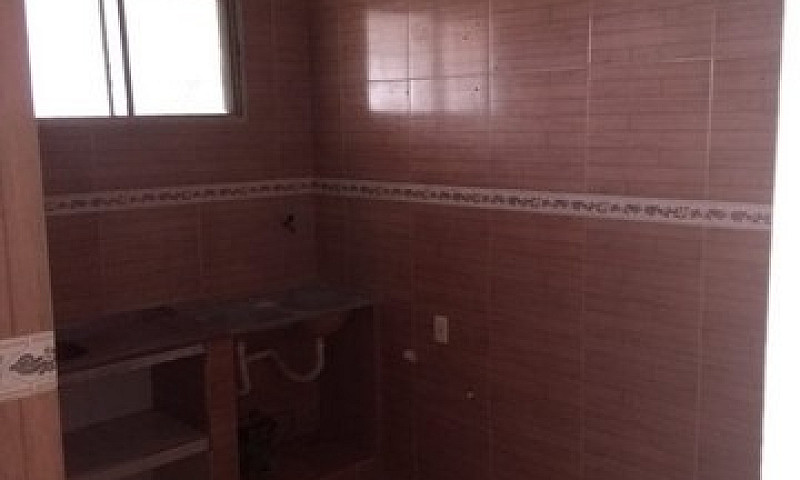 Alugo Em Casa Amarel...