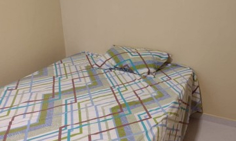 Alugo Casa Com Pisci...