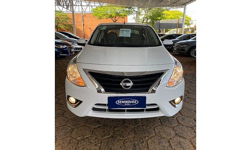 Nissan Versa 1.6 16V...