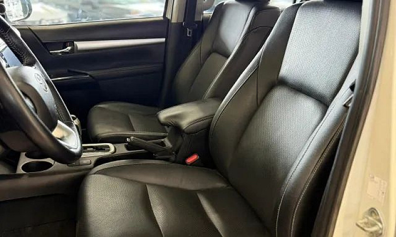 Toyota Hilux Cd Srx ...