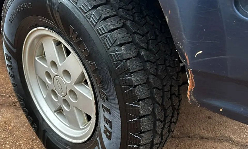 Chevrolet D-20 4.0 C...