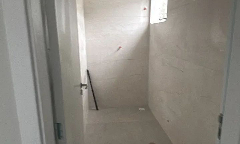 Sobrado Novo Para Lo...