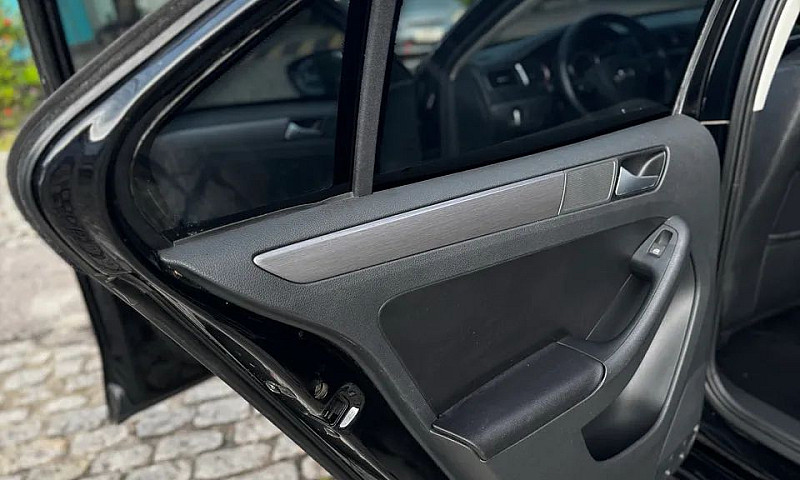 Volkswagen Jetta Hig...