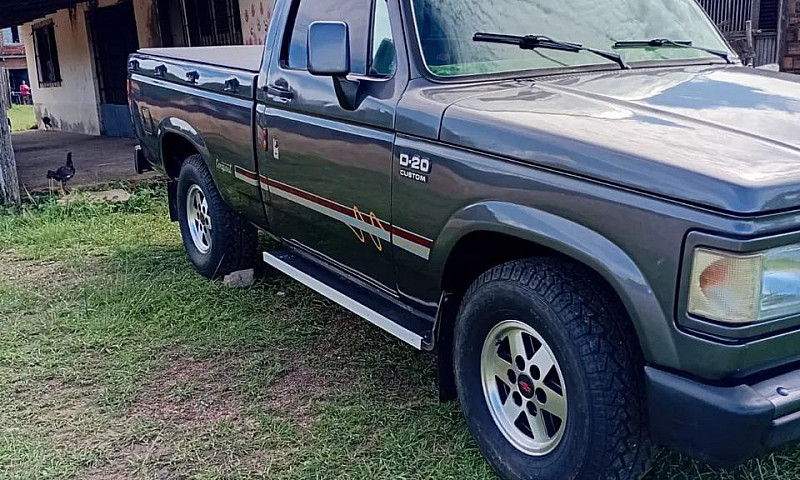 Chevrolet D-20 S / L...