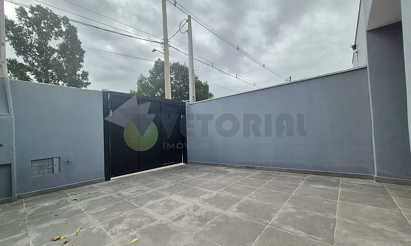Casa Com 2 Dormitóri...