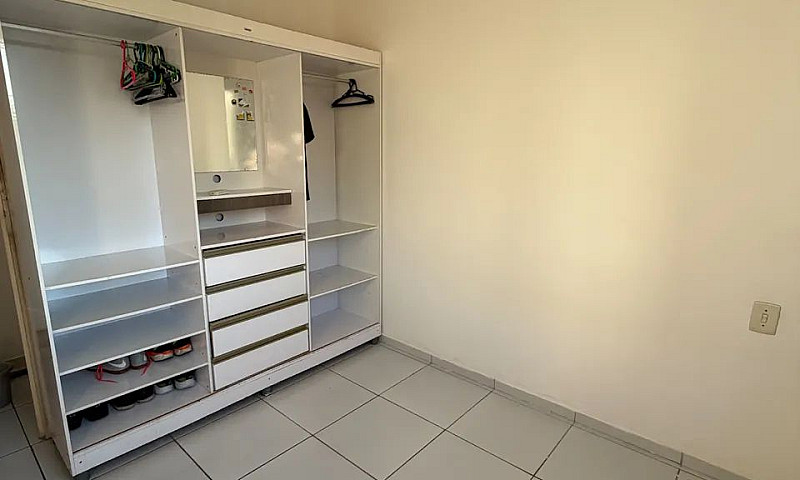 Apartamento Condomín...