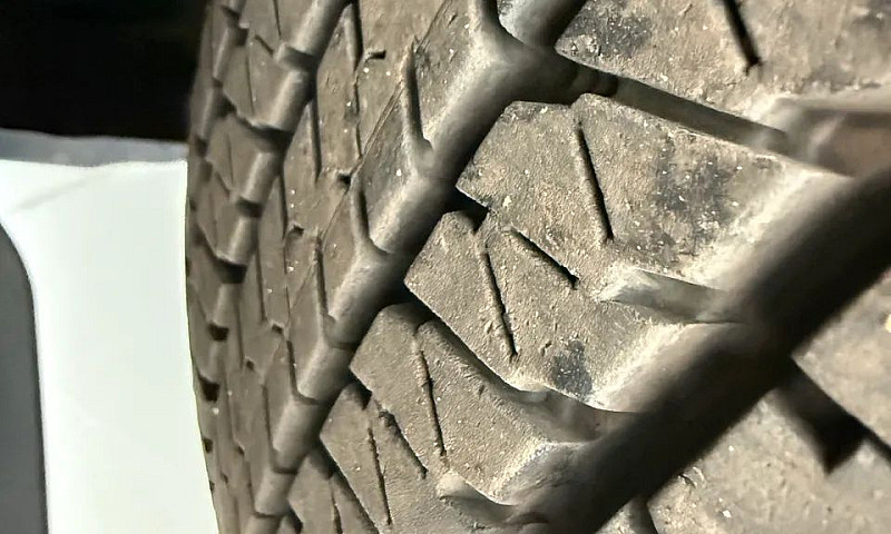 Hilux Srx 2023 Branc...