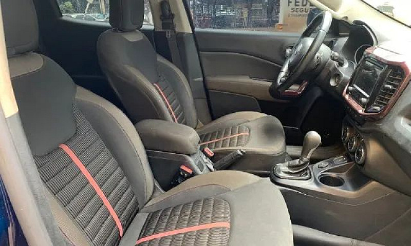 Fiat Toro Freedom 1....