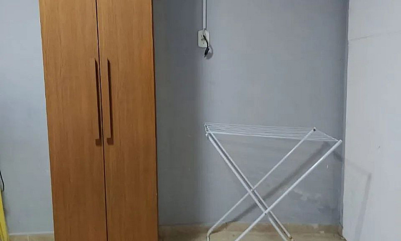 Kitnet Mobiliada ...