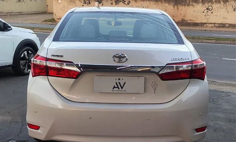 Toyota Corolla Gli 1...