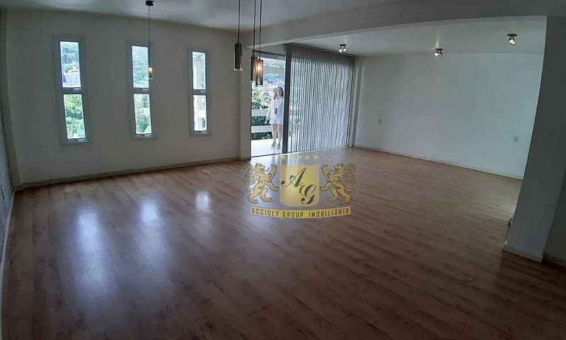 Excelente Casa Com 4...