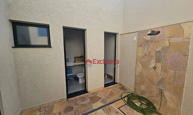 Casa Com 3 Dormitóri...