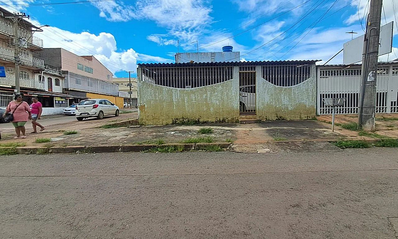 Vendo Casa Na Ceilân...