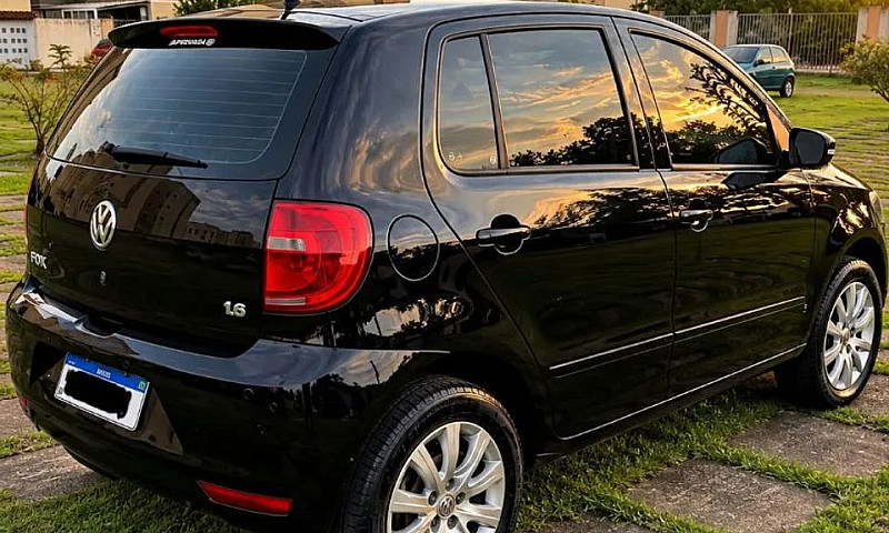 Volkswagen Fox 1.6 M...