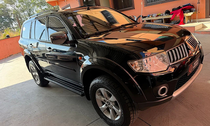 Mitsubishi Pajero Da...