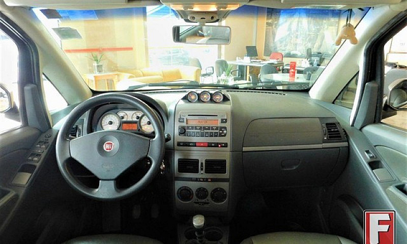 Fiat Idea Adventure ...