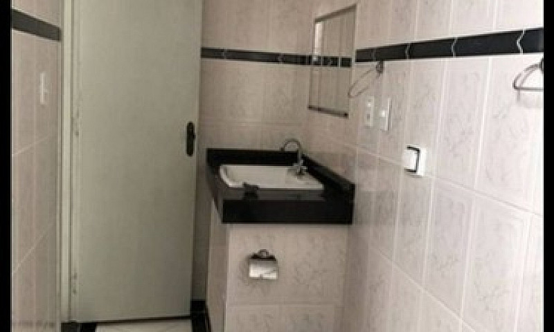 Casa A Venda Com 440...