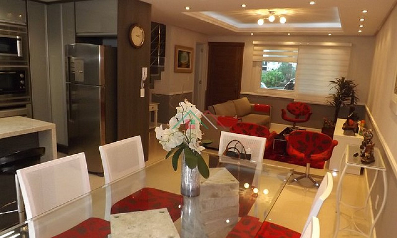 Impecável Casa Em Co...