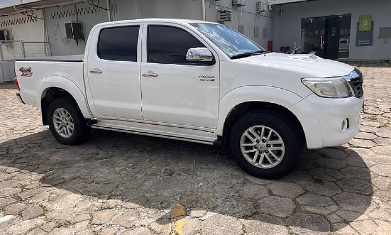 Hilux Srv 2015...