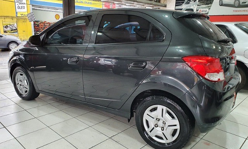 Chevrolet Onix Joy 1...