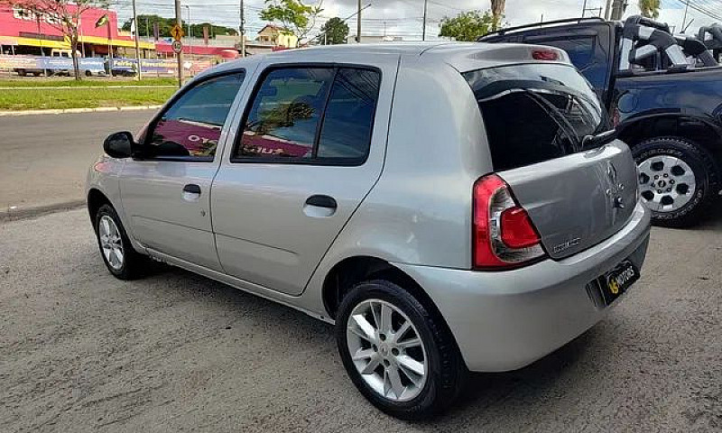 Renault Clio Express...