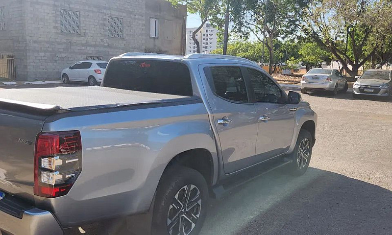 L200 Triton Hpe-S 20...