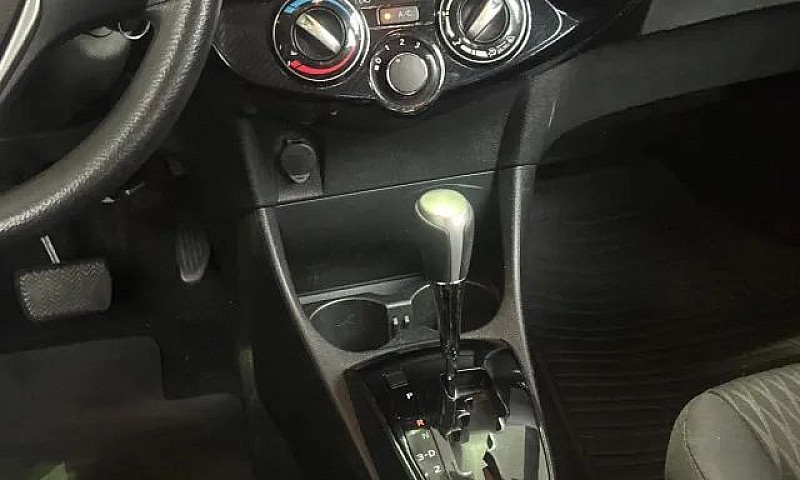 Toyota Etios X 1.3 F...