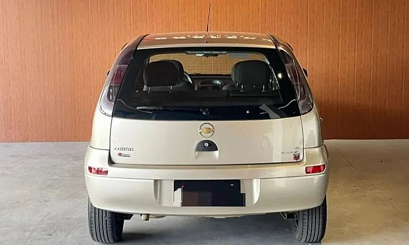 Chevrolet Corsa Hat....