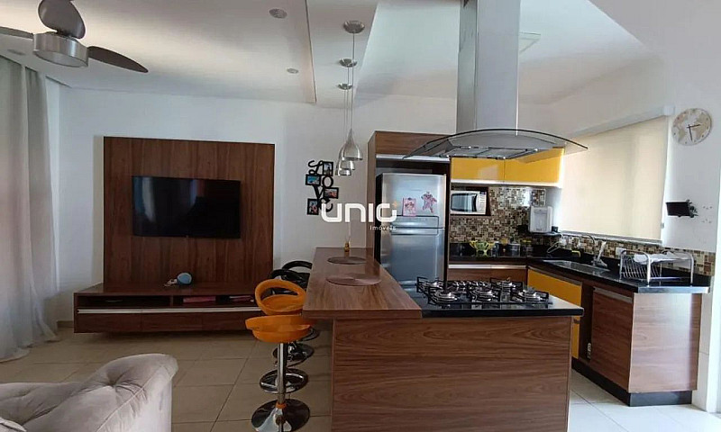 Casa Residencial Mob...