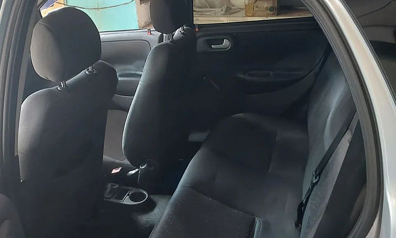 Chevrolet Corsa Sed....