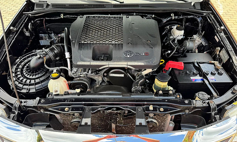 Toyota Hilux Sw4 Srv...