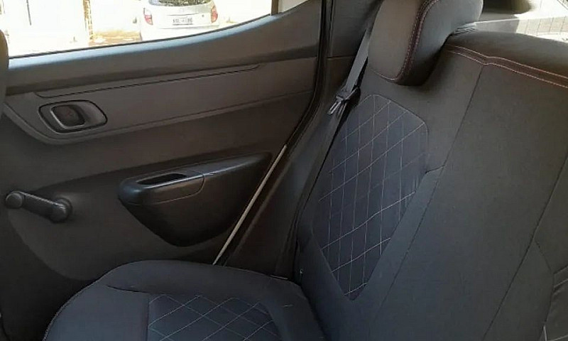 Renault Kwid Zen 1.0...