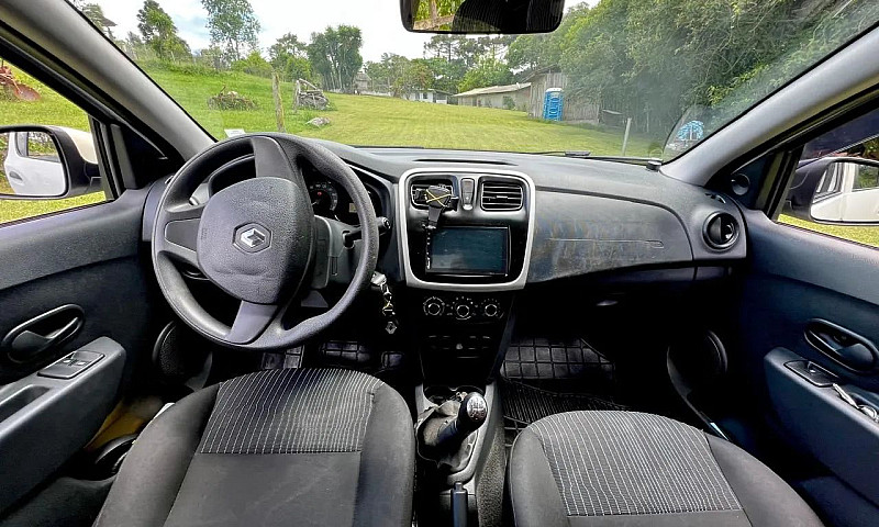 Renault Sandero Auth...