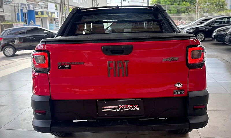 Fiat Strada Ultra 1....