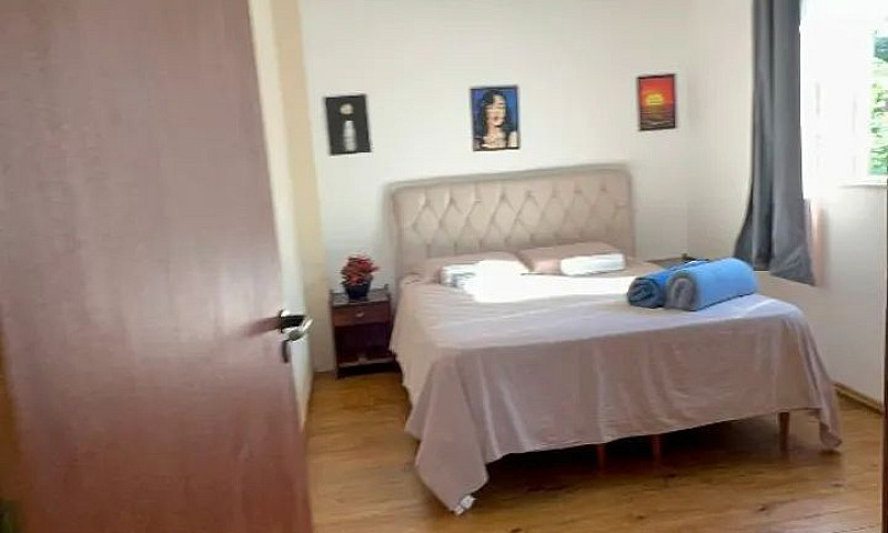 Alugo Suíte E Quarto...