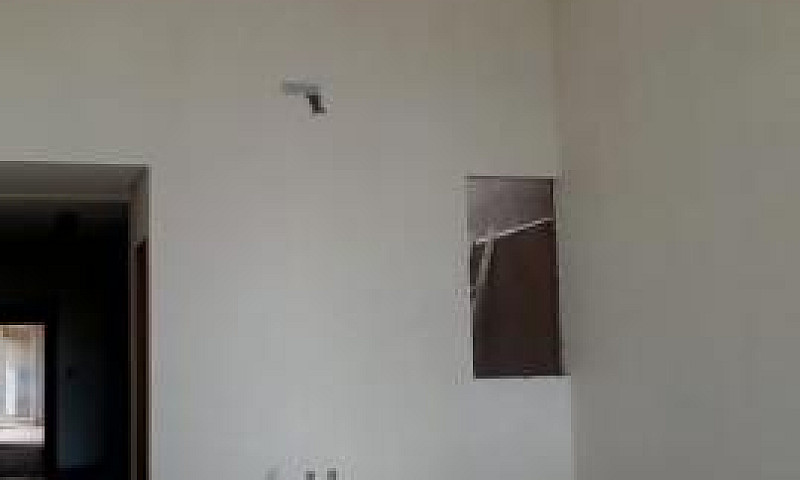 Casa À Venda Com 4 D...