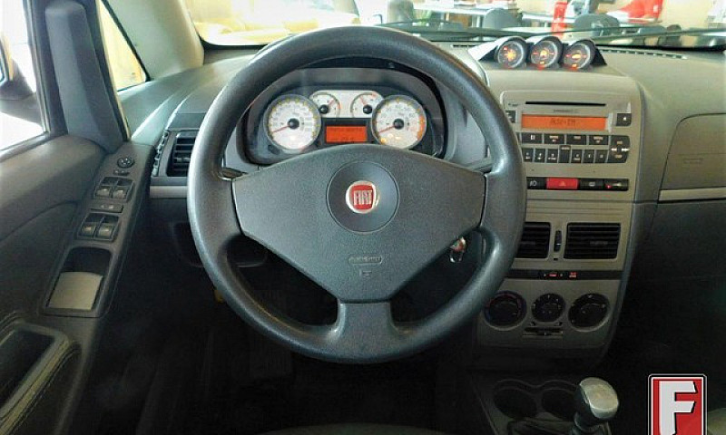 Fiat Idea Adventure ...