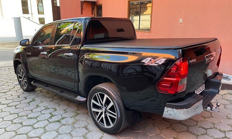 Hilux Srx 2017 + Rod...