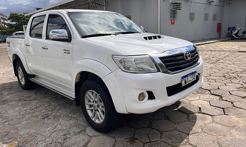 Hilux Srv 2015...