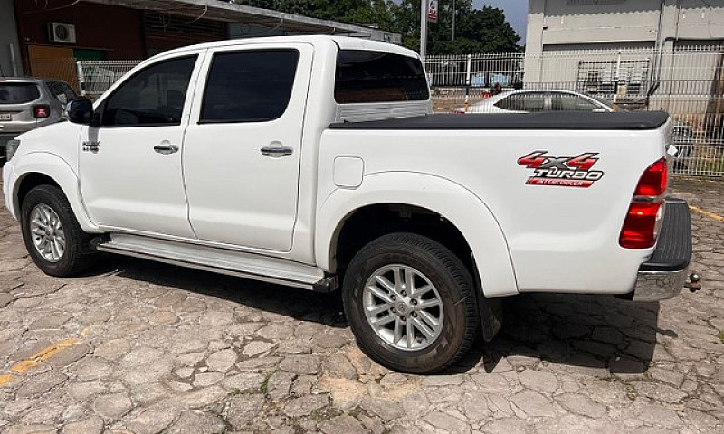 Hilux Srv 2015...