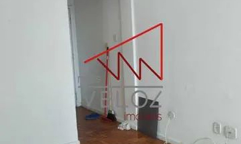 Apartamento-À Venda-...