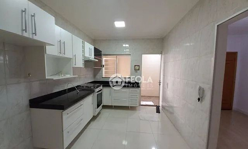 Casa Com 3 Dormitóri...