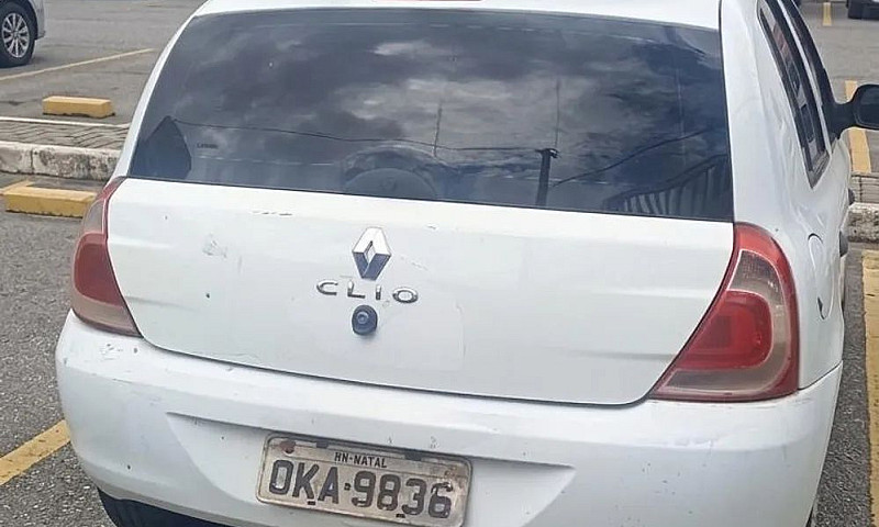 Renault Clio Authent...