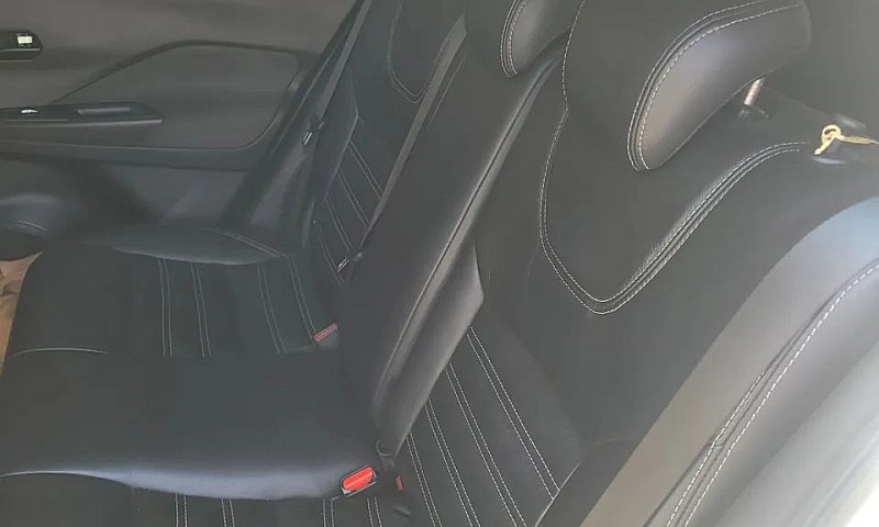 Nissan Kicks Active ...
